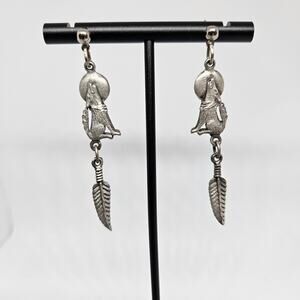 Vintage Pewter Howling Wolf Feather Dangle Drop Earrings Moon Silver Tone